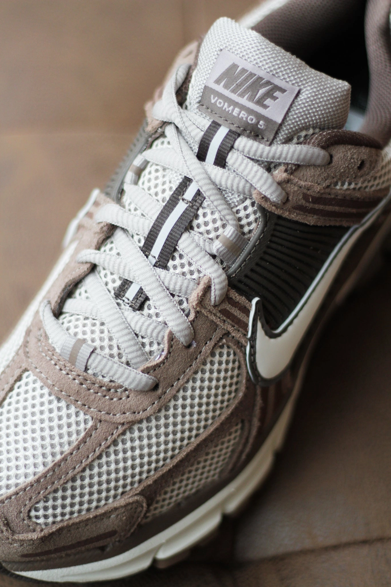 ZOOM VOMERO 5 COLLEGE GREY/SAIL