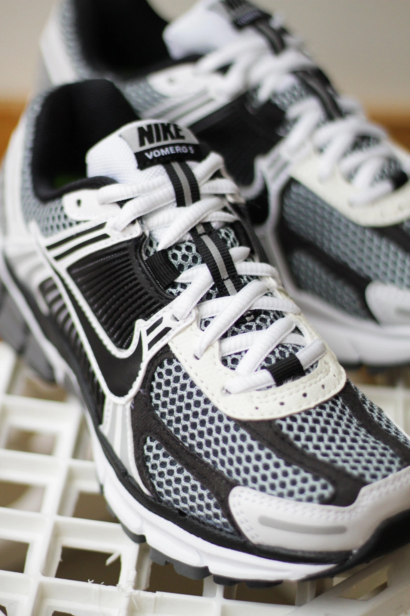ZOOM VOMERO 5 SP DARK GREY