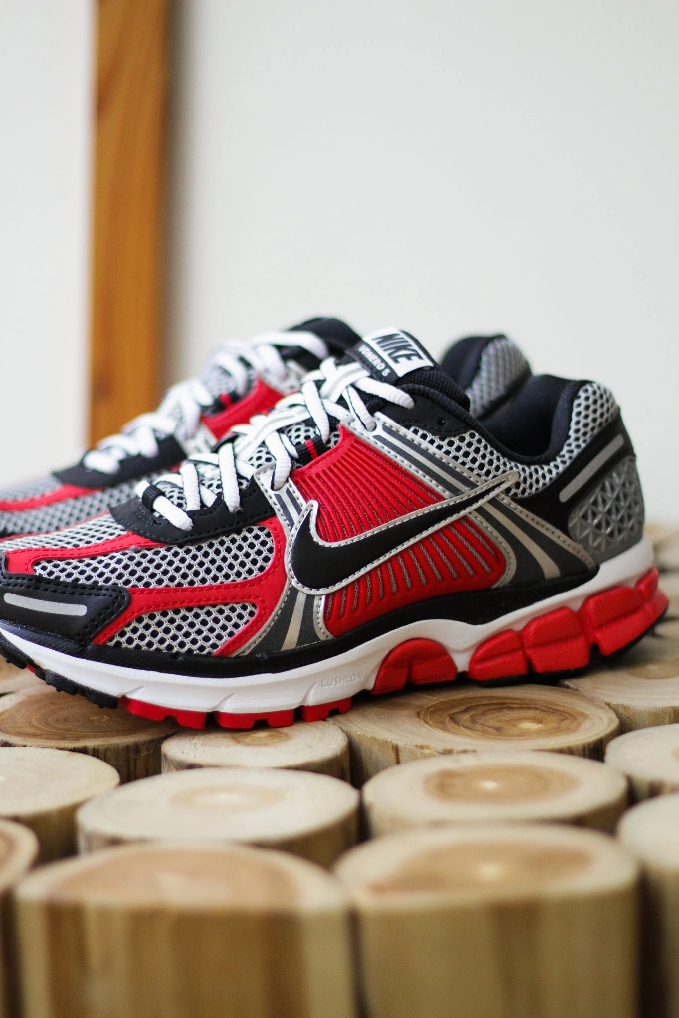 ZOOM VOMERO 5 UNIVERSITY RED